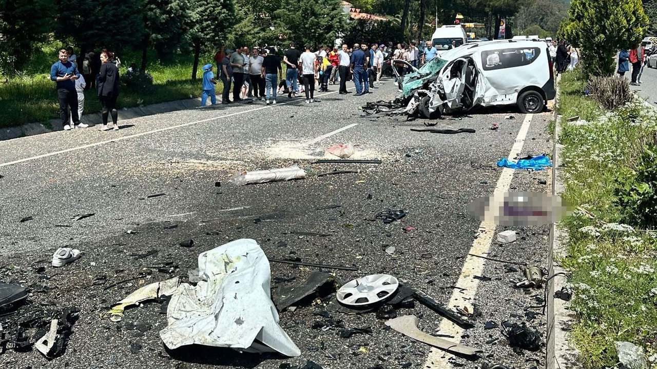 Tatil cennetinde katliam gibi zincirleme kaza: Ölü ve yaralılar var