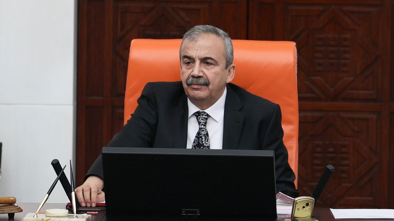 Sırrı Süreyya Önder'in sağlık durumu hakkında doktorlardan yeni açıklama