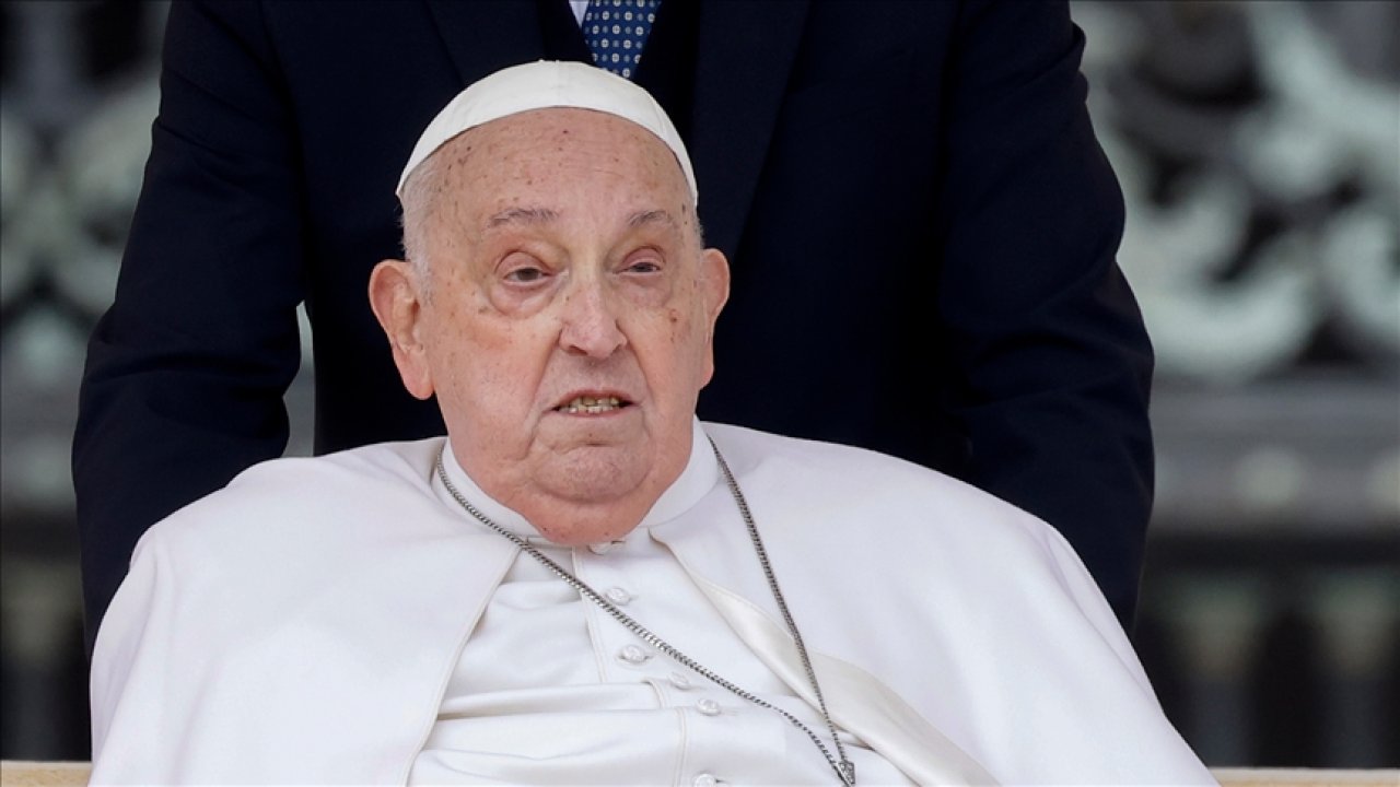 Papa Francis kimdir, öldü mü, neden öldü? Papa Francis’in yerine kim geçecek?
