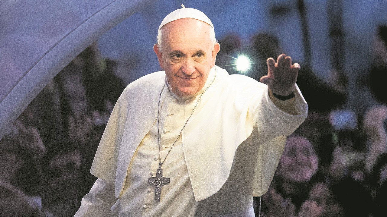 Papa Franciscus'un tabuttaki görüntüleri paylaşıldı