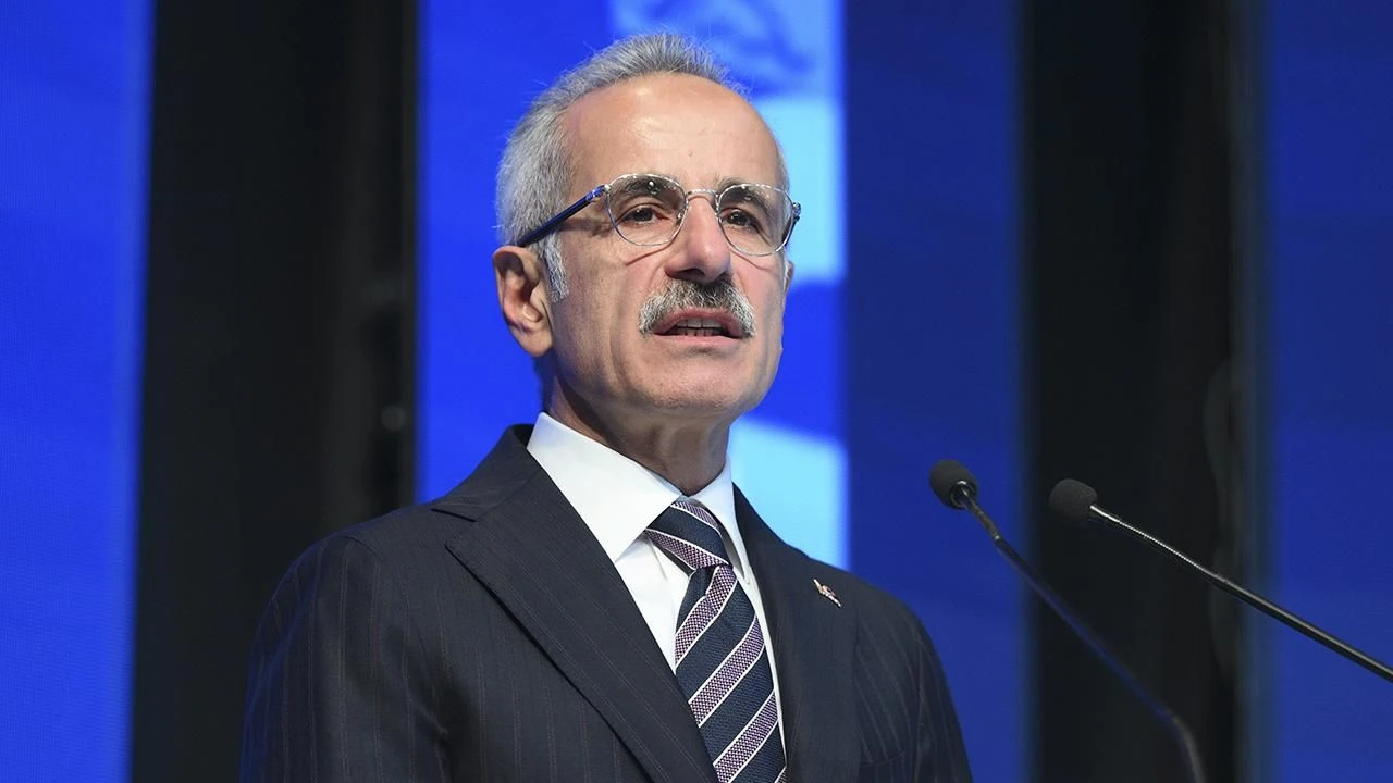 Deprem sonrası Bakan Uraloğlu'ndan açıklama: Olumsuz bir durum yok