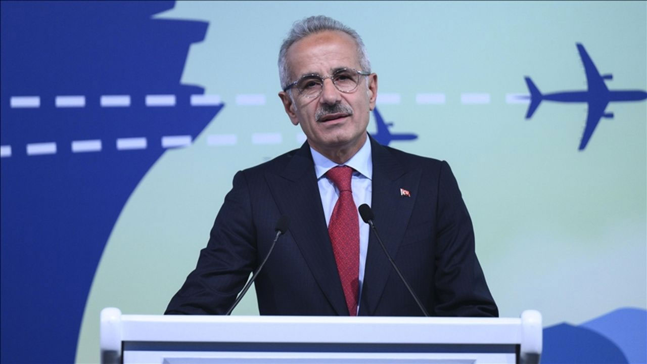 Ulaştırma ve Altyapı Bakanı Uraloğlu: Çöken GSM operatörleriyle masaya oturulacak