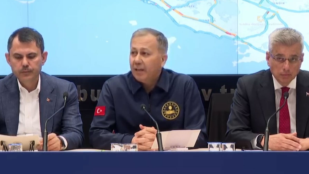 İstanbul'daki depremde ne yaşandı? Yerlikaya, Kurum ve Memişoğlu tek tek anlattı