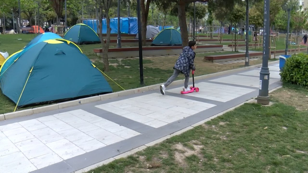 Fırsatçılar yine iş başında! Çadırlar tükendi, fiyatlar uçtu