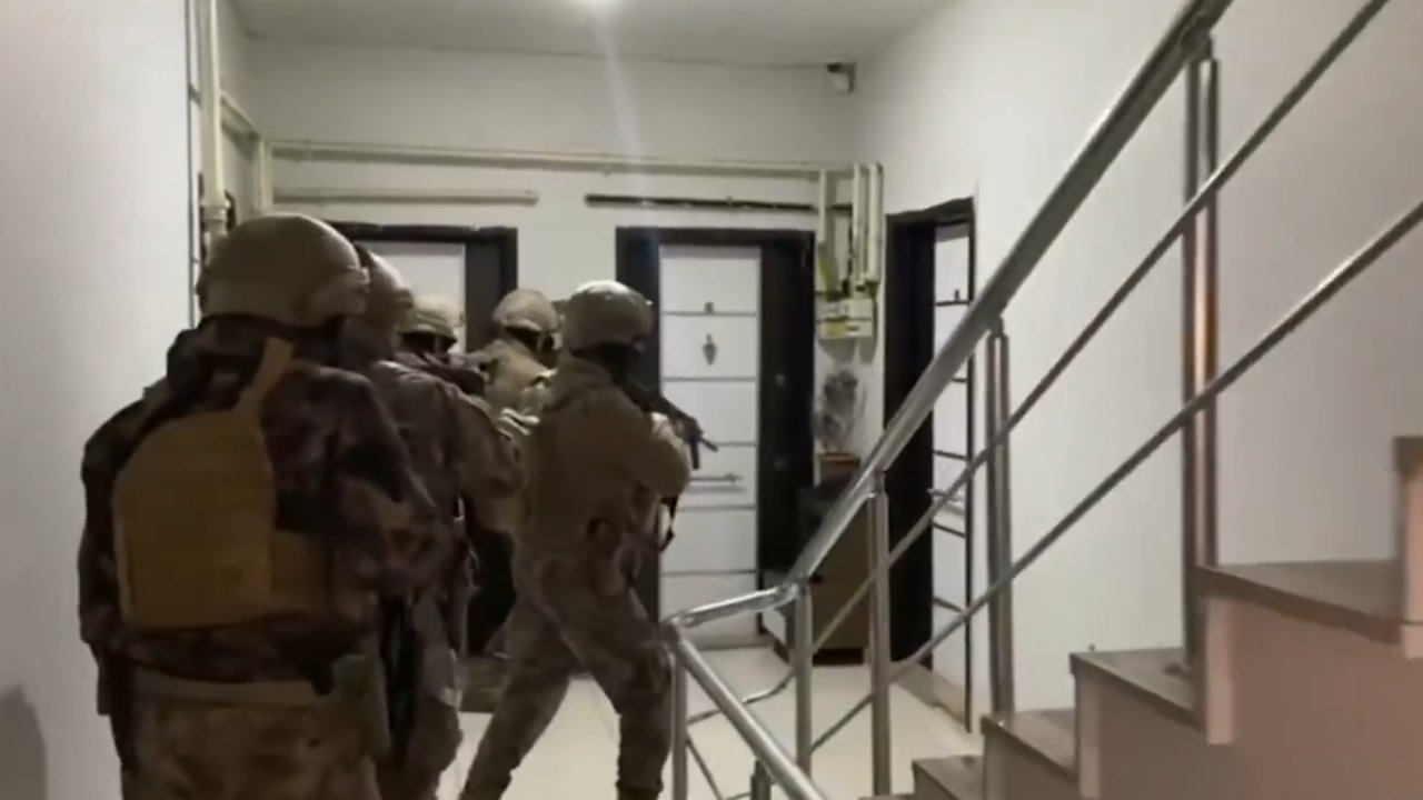 DEAŞ'a dev operasyon: Yüzlerce şüpheli yakalandı