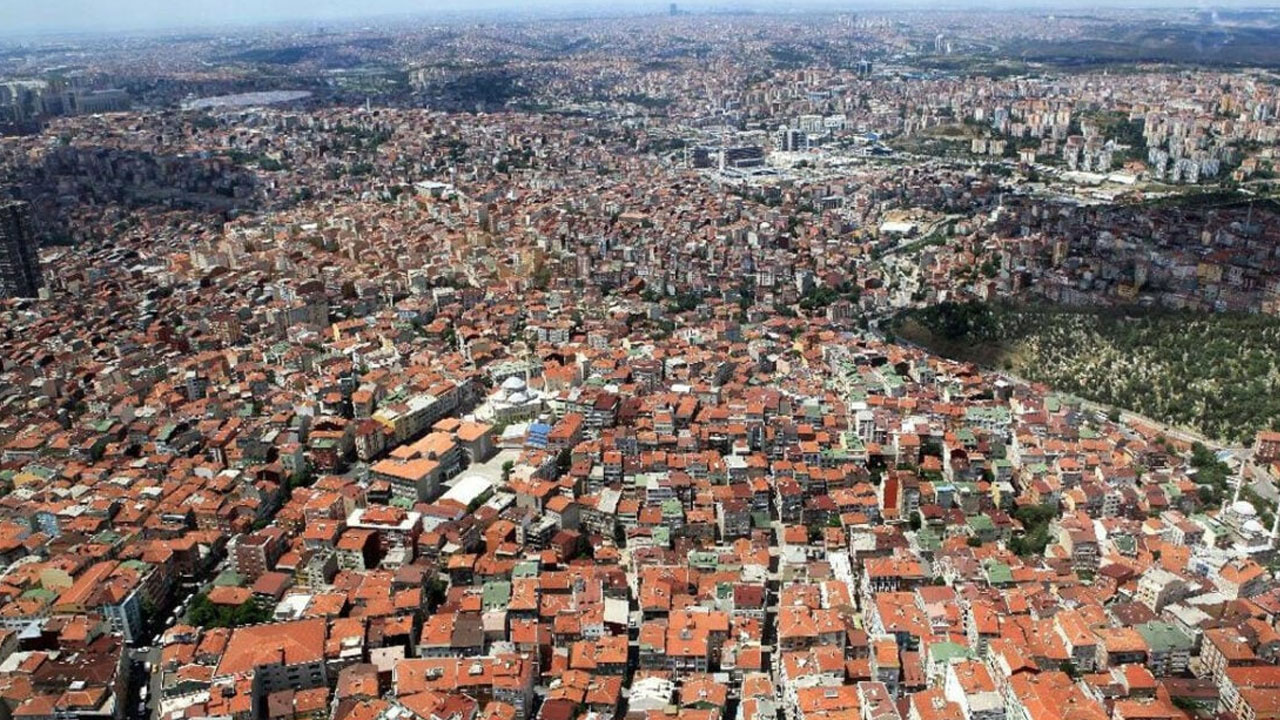 Bakan Kurum deprem sonrası hasarlı bina sayısını açıkladı: İşte en çok ihbar gelen 5 ilçe