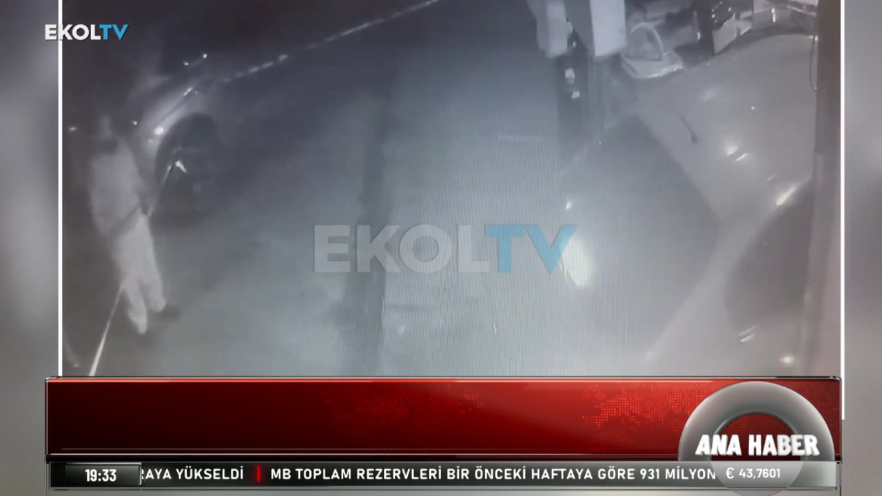 Feci hata: Fren yerine gaza bastı, iş yerine daldı