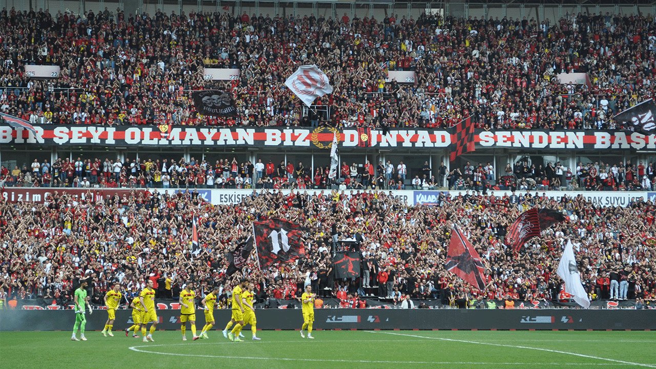 Adım atacak yer kalmadı: Eskişehirspor’dan tarihi rekor!