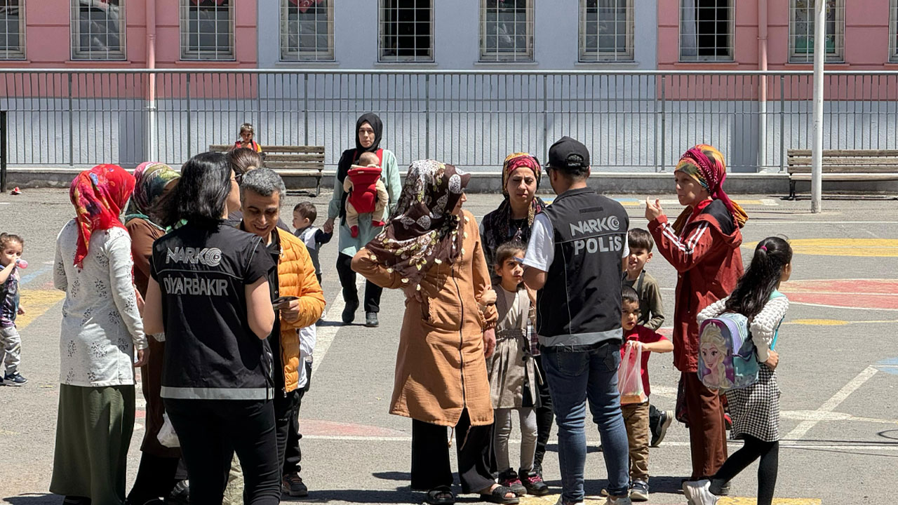 Narkotik polisleri okul çevresinde göz açtırmıyor: Denetimler sıklaştırıldı!