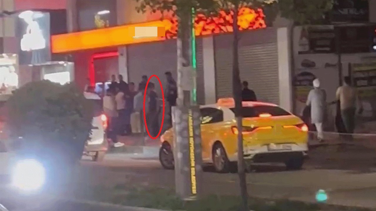 Sopa yetmedi, kemerle saldırdılar! O anlar kamerada