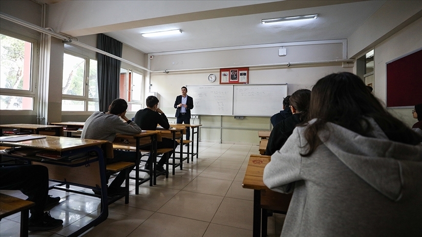 MEB'den 15 bin sözleşmeli öğretmen ataması: Sözlü sınava hak kazanan adaylar açıklandı