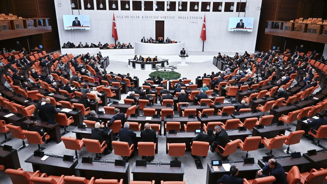 Ankara'nın gündemi: Dijital Mecralar Komisyonu toplanıyor
