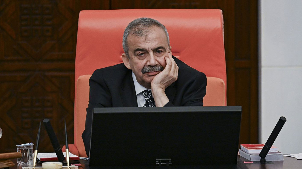 Son dakika! DEM Parti’den suikast iddialarına ilişkin açıklama: Önder’in aracında düzenek bulunmuştu