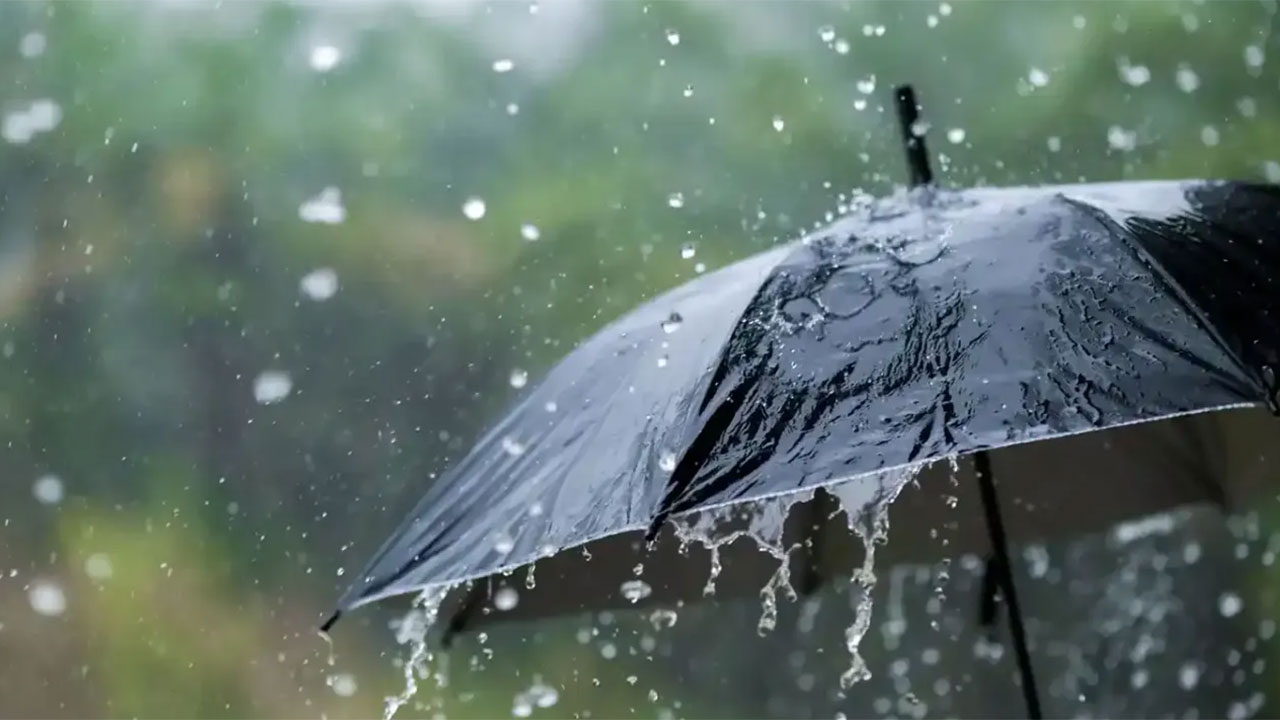 Pazar günü için tüm planlar iptal! Kuvvetli sağanak vuracak, Meteoroloji flaş uyarı yaptı
