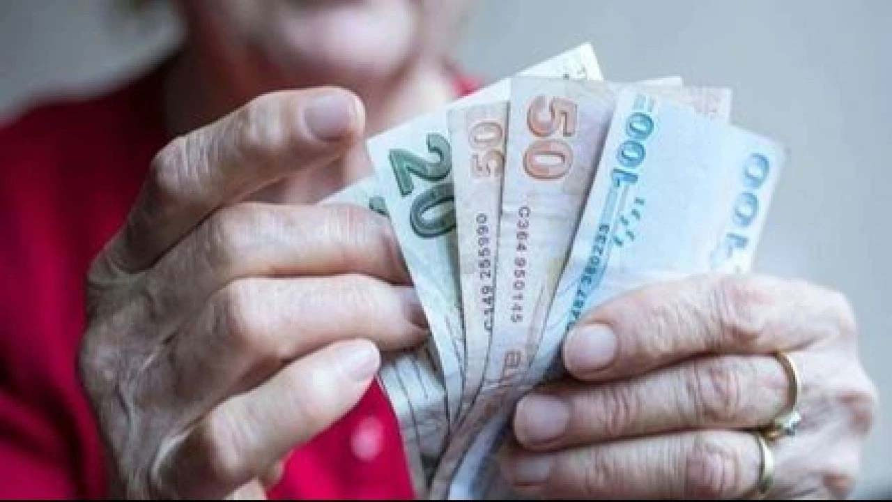 ‘Uygun kredi’ tuzağıyla dolandırdılar: Emekliler üzerinden 2 milyar liralık vurgun!