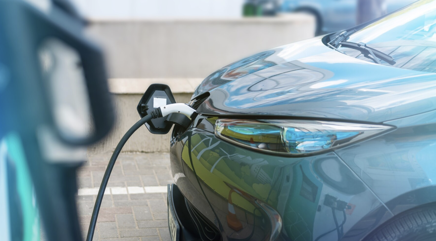ELEKTRİKLİ ARAÇTA DEVRİM NİTELİĞİNDE HABER: Yeni teknoloji piller 3 kat fazla enerji depolayacak!