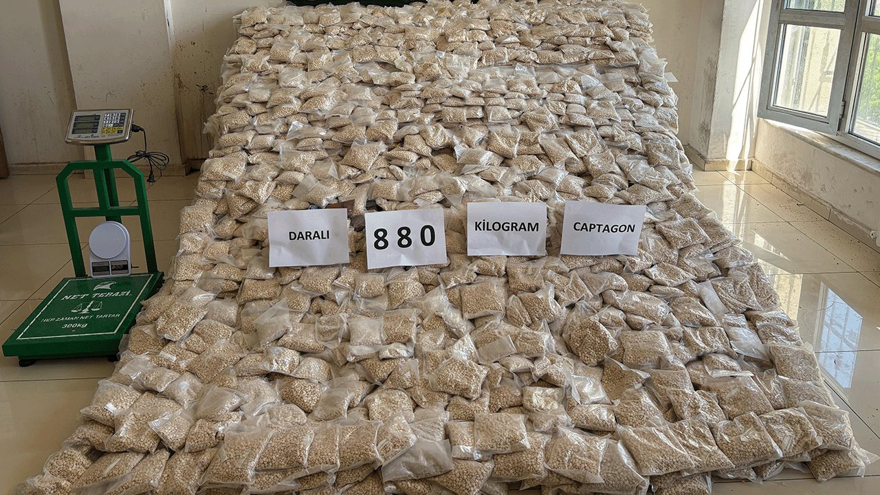 Zehir tacirlerine bir darbe daha! 5 kişi yakalandı