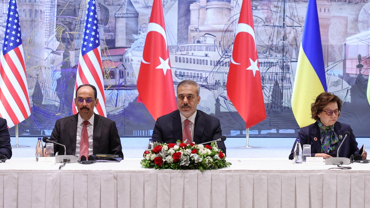 Dışişleri Bakanı Fidan müzakere öncesi konuştu! İki yol var: Barış ve yıkım