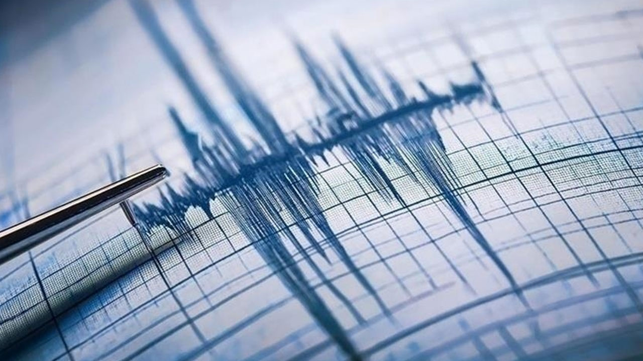 Son dakika: İstanbul'da korkutan deprem! AFAD büyüklüğünü açıkladı