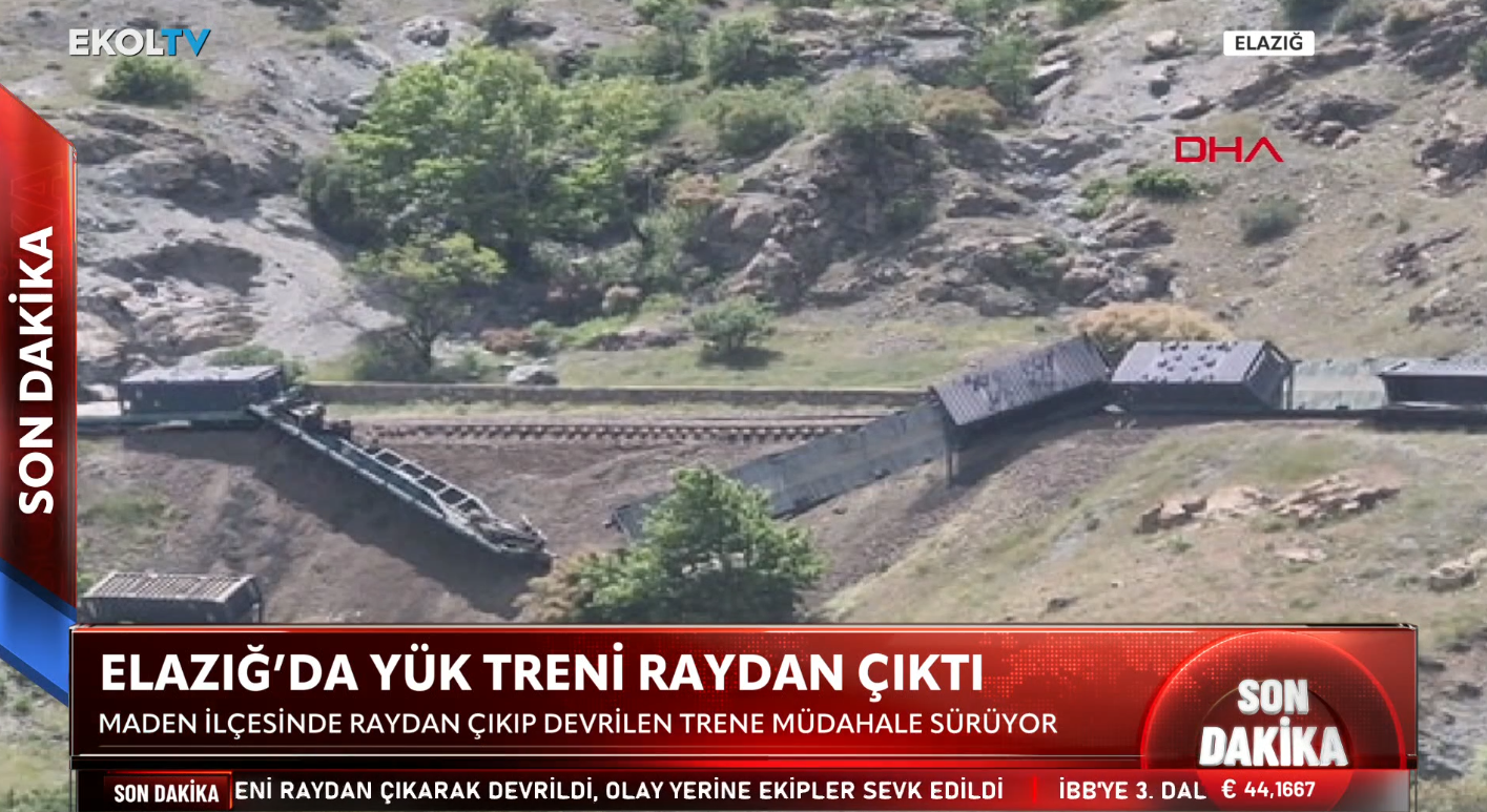 Elazığ'da yük treni raydan çıktı