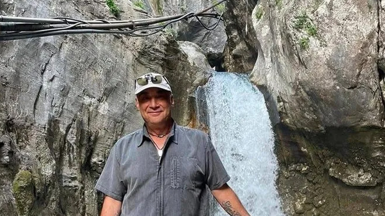 Yeşilçam oyuncusu kendi evinde bıçaklandı! Bıçaklayan ise...