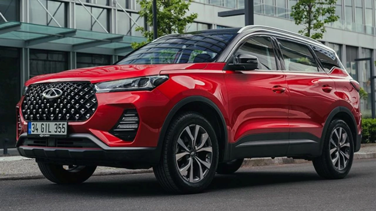 CHERY 300 BİN TL İNDİRİMLE PİYASANIN ALTINI ÜSTÜNE GETİRDİ! Bu fiyata SUV almak artık hayal değil!