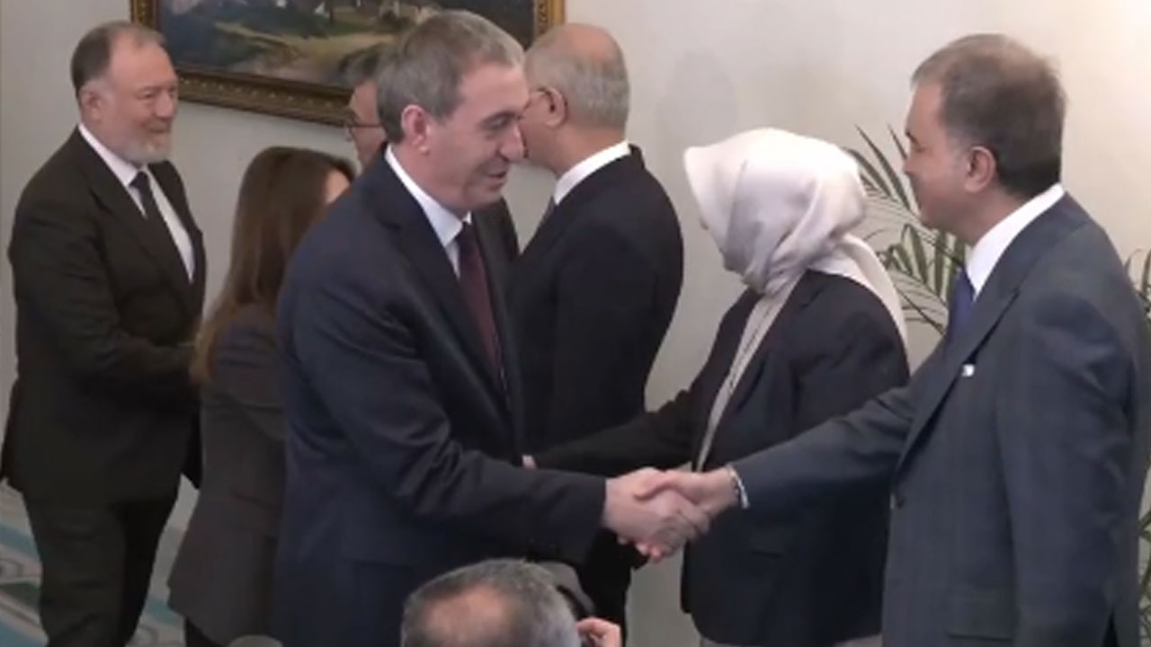 Son dakika! DEM Parti-AK Parti görüşmesi başladı