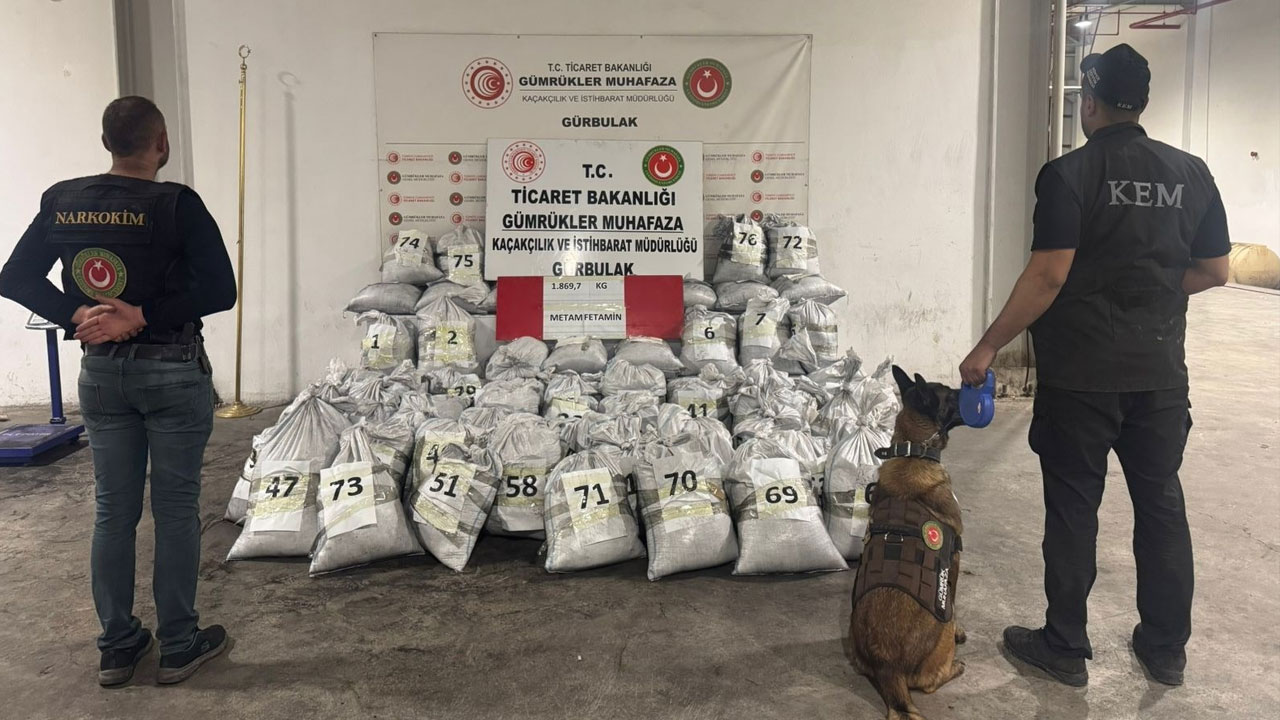Zehir tacirlerine operasyon: 1 ton 870 kilogram uyuşturucu ele geçirdi!