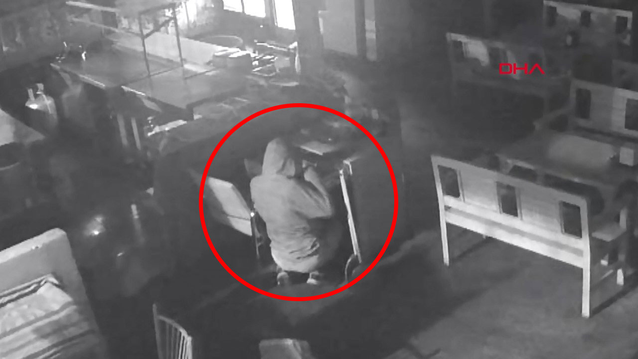 Tost yedi, portakal suyu içti: Gece büfeye girip kasadaki 10 bin lira ile cep telefonunu çaldı