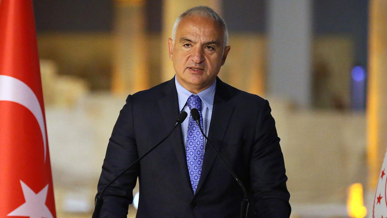 Bakan Ersoy: Geçmişe ışık tutmaya devam edeceğiz