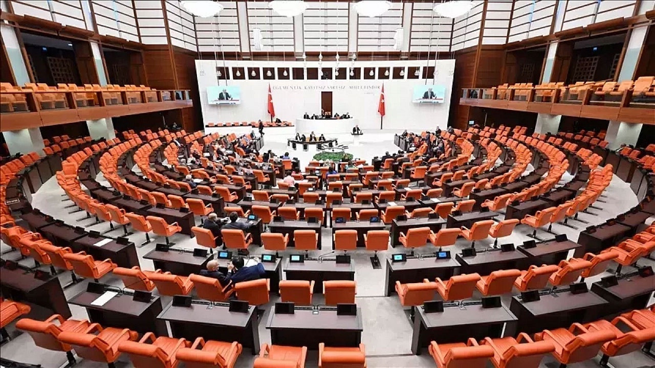 Siyasi isimlerin bayram programları belli oldu: Kim, nerede olacak?