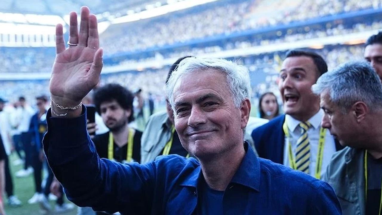 Jose Mourinho gidiyor! Sezgin Gelmez Fenerbahçe’nin yeni hocasını açıkladı