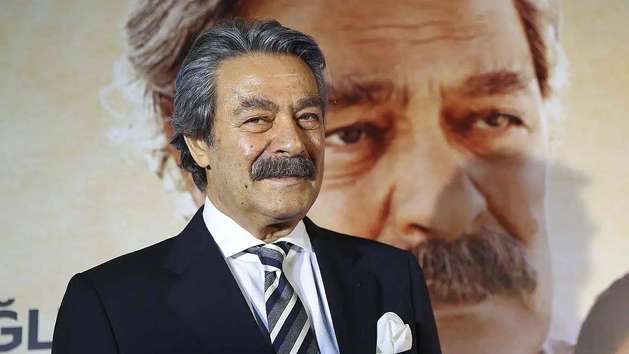 Usta oyuncu Kadir İnanır'ın son hali ortaya çıktı! Zayıflığı dikkat çekti