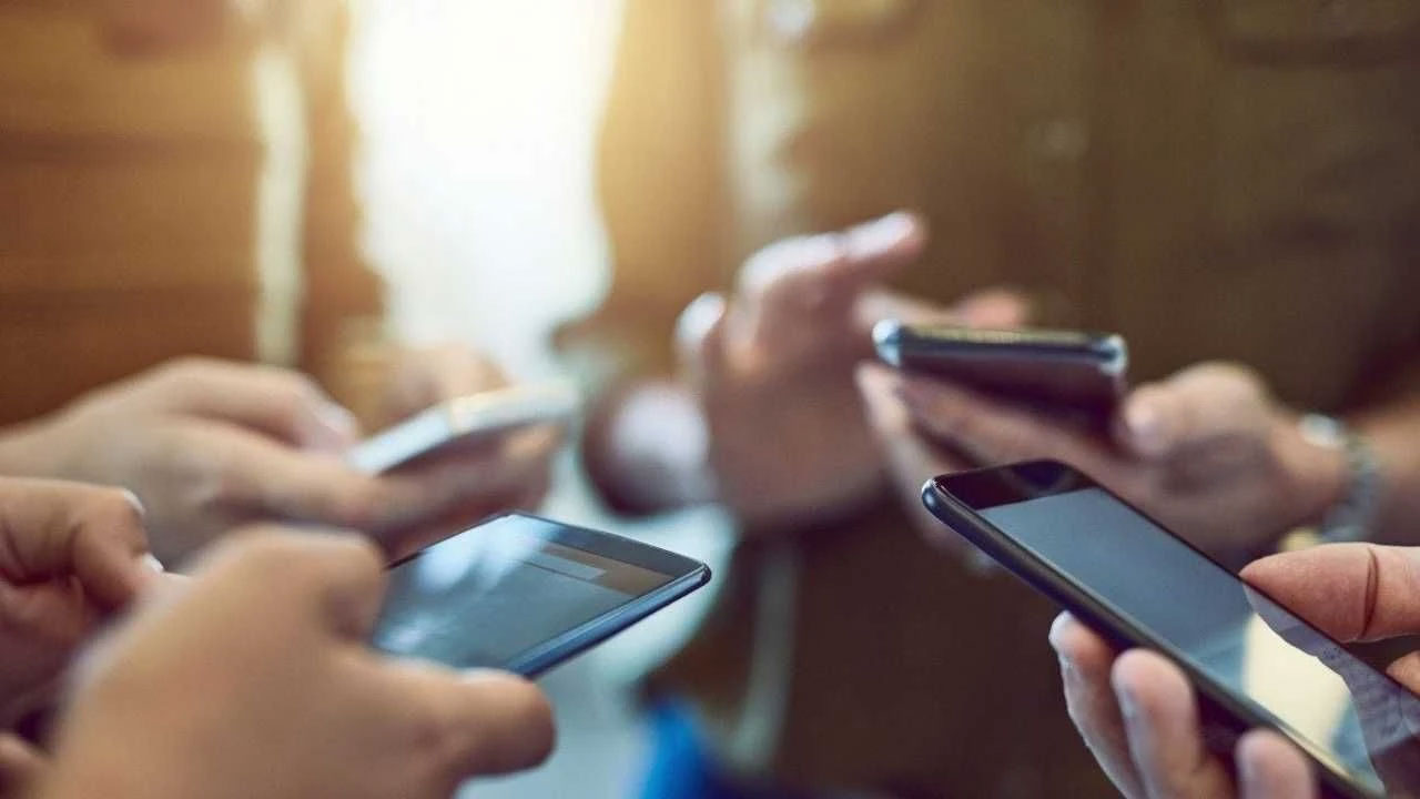 6 YIL GEÇSE DE YENİ GİBİ KALACAKLAR: O model telefonlarda yazılım güncellemesine gidildi!