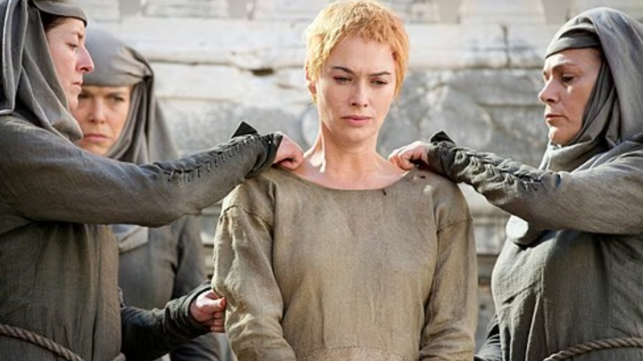 Ortaçağ’ın Cercei Lannister’ı: Ela Fitzpayne! Tıpkı Cercei gibi ‘utanç yürüyüşü’ yaptı