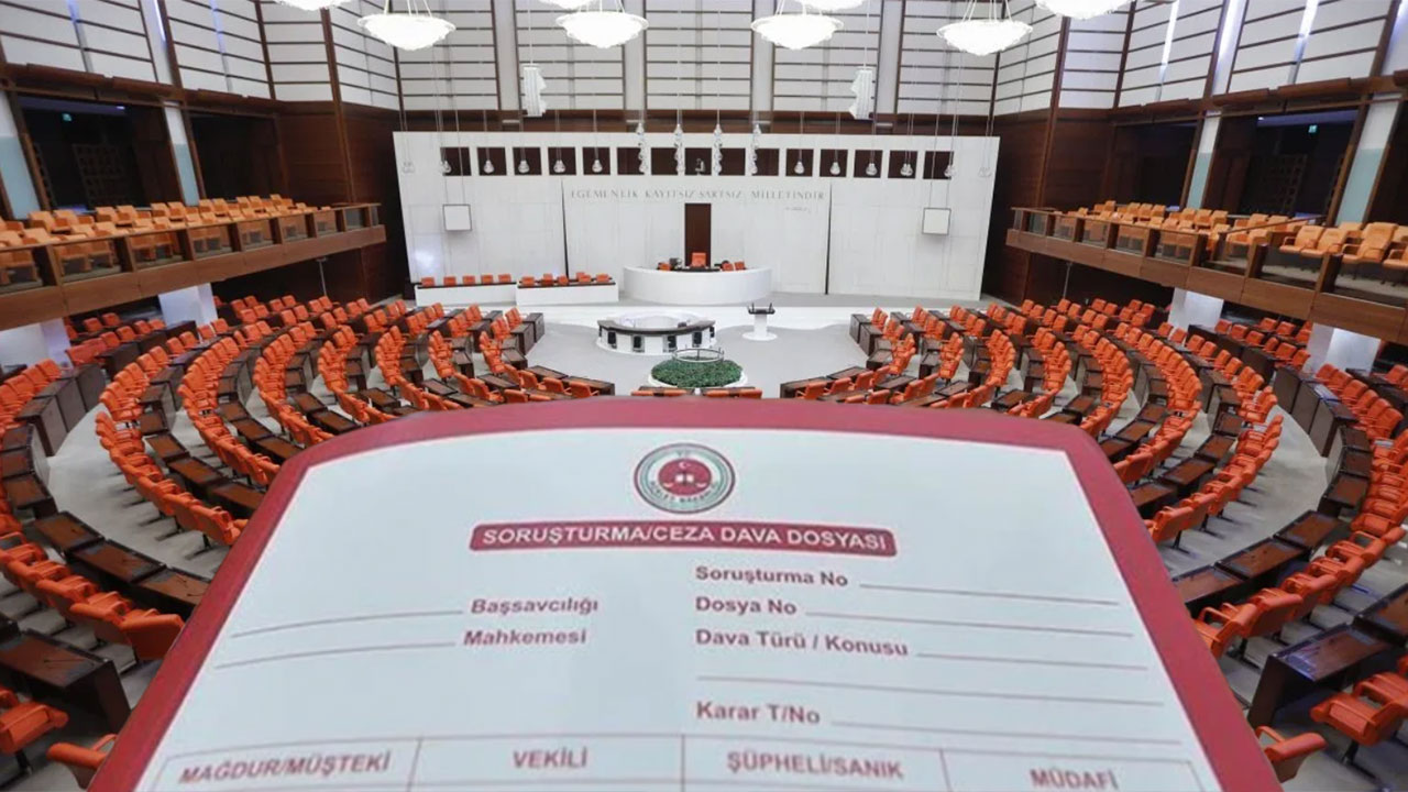 AYM'den flaş karar: 10 siyasi parti için mali denetim kararı