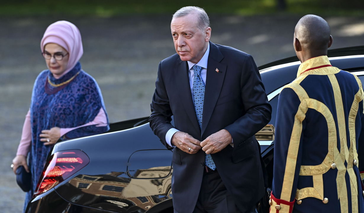 Cumhurbaşkanı Erdoğan, Hollanda Kralı'nın yemeğine katıldı! Oturma düzeni dikkat çekti