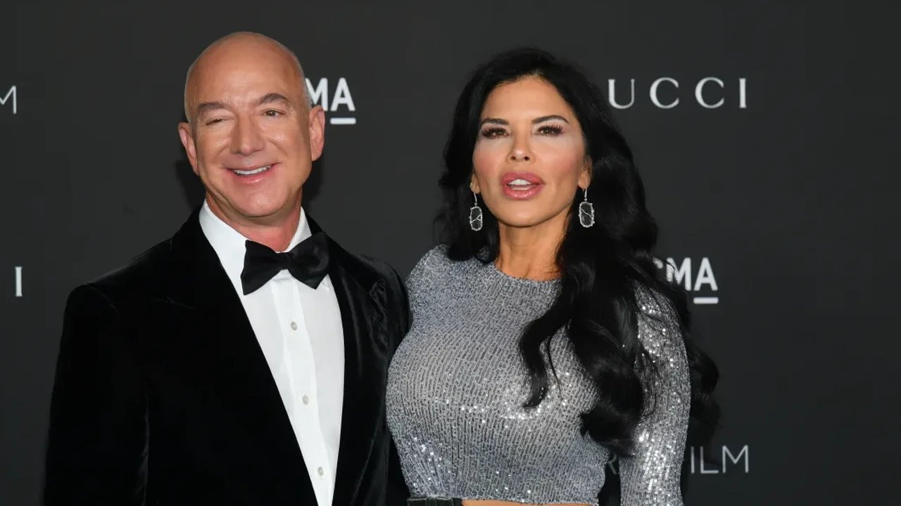 Milyarder Jeff Bezos evleniyor: Yüzyılın düğününün maliyeti dudak uçuklattı