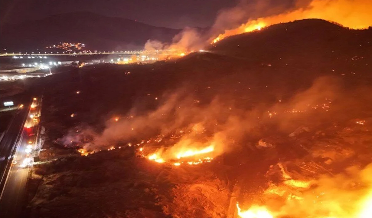 Türkiye alev alev yanıyor! İzmir, Antalya, Kahramanmaraş...