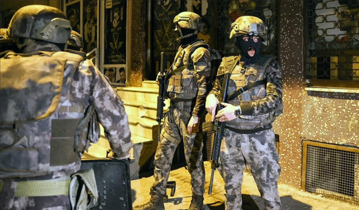 İstanbul'da casusluk operasyonu! 10 şüpheli yakalandı