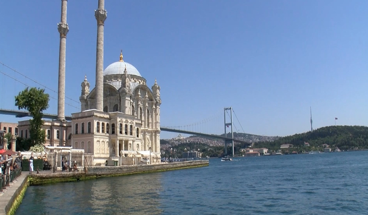 15 Temmuz Köprüsü'nde intihar!