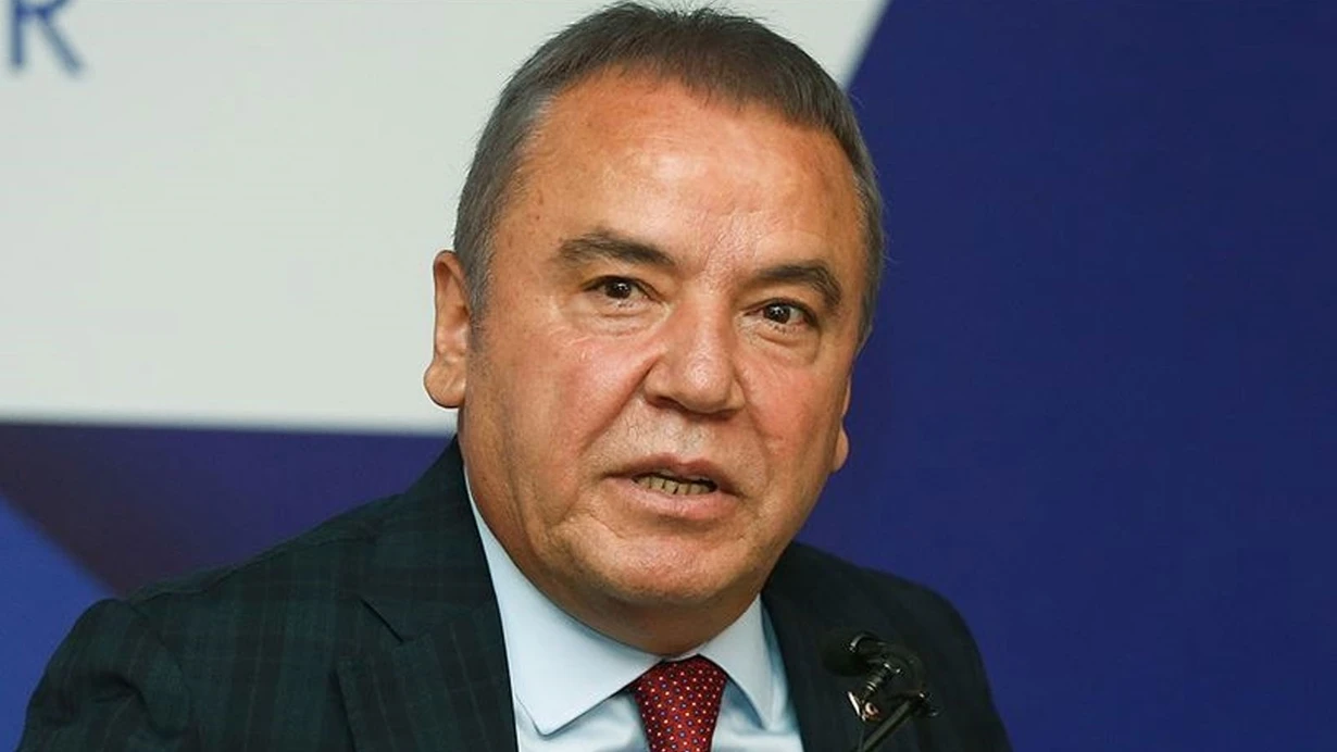 MUHİTTİN BÖCEK KİMDİR? Antalya Büyükşehir Belediye Başkanı Muhittin Böcek Neden Gözaltına alındı?