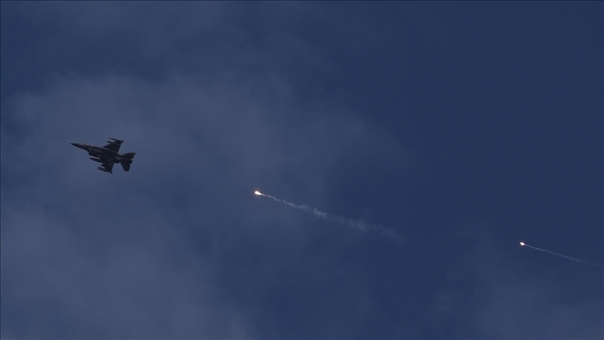 İsrail’den Yemen’e hava saldırıları!