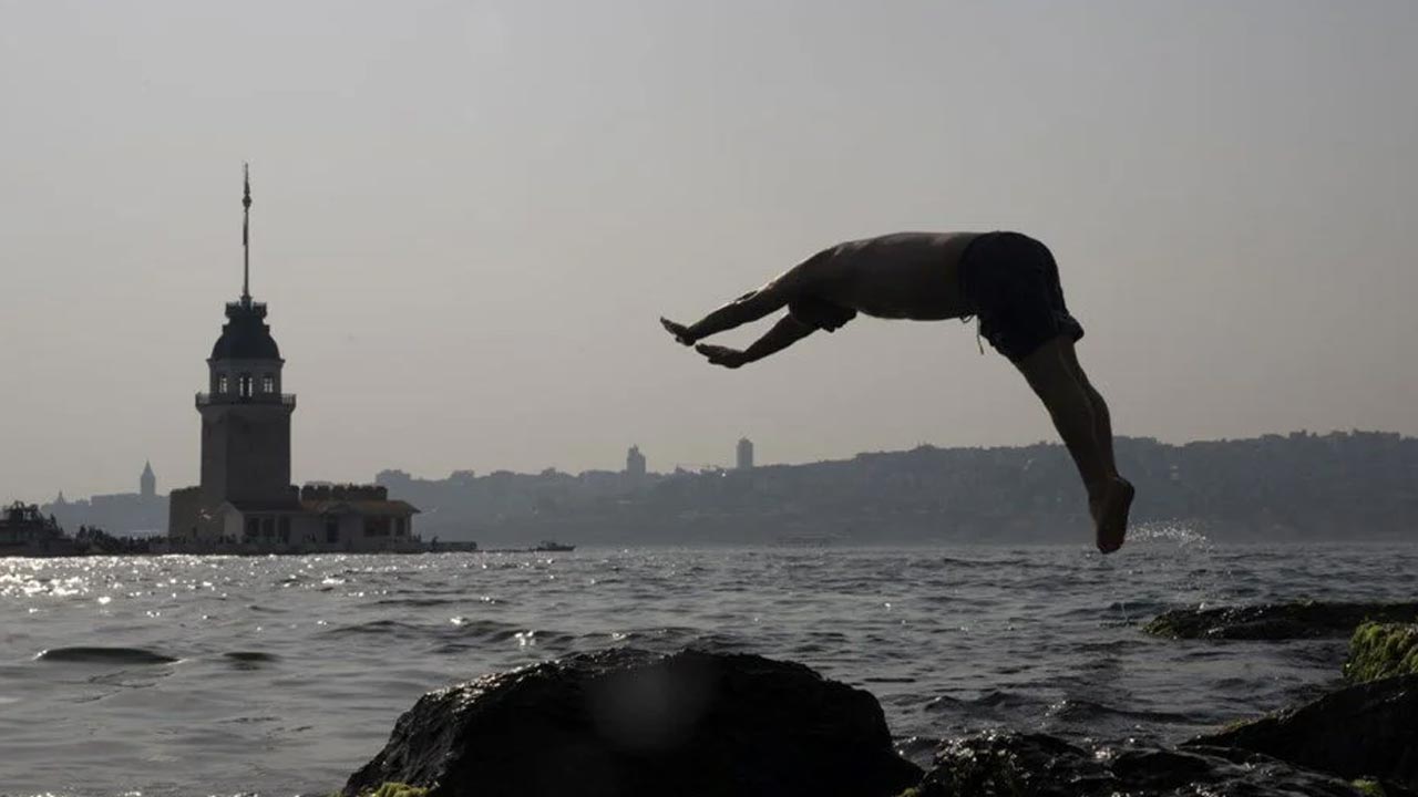 BALKANLAR'DAN GELDİ İSTANBUL'A GİRİŞ YAPTI: Sıcaklıklar düştü!