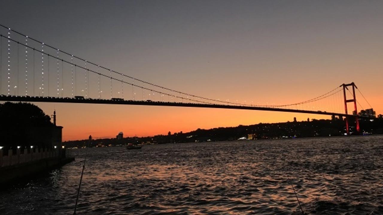 BUGÜN SAAT 22.36'DA GÖKYÜZÜNE BAKIN: Net olarak görebileceksiniz!
