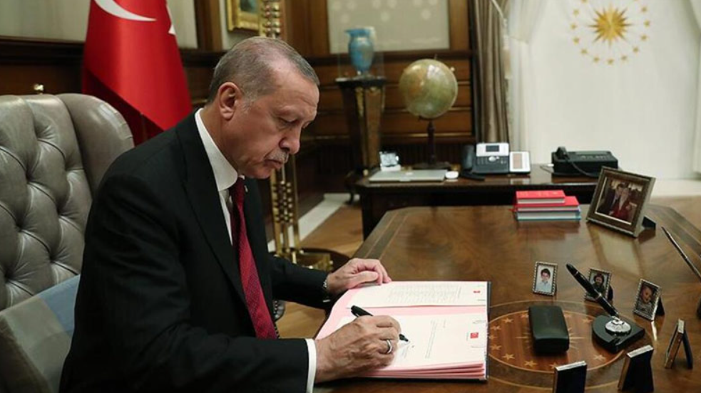 4 üniversitenin rektörü değişti. Cumhurbaşkanlığı atama kararları Resmi Gazete’de yayımlandı