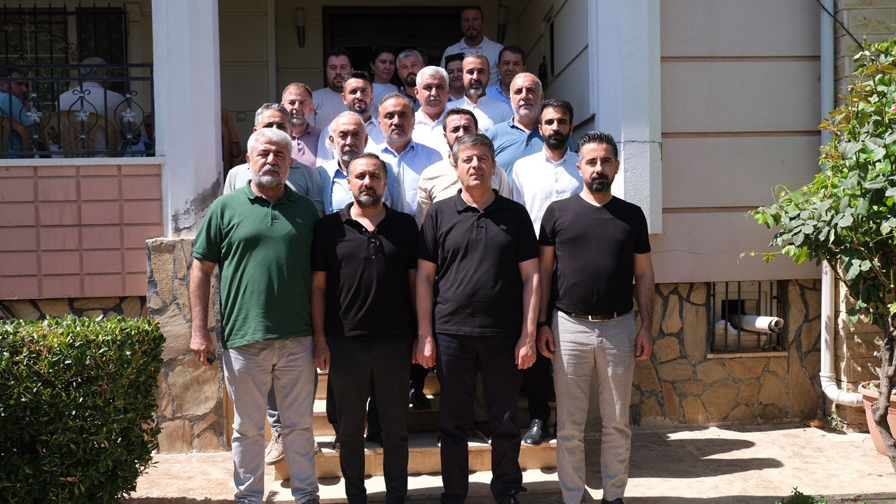 Başkan Tutdere ev hapsinde Grup Toplantısını yaptı! Ufuk Bayır Adıyaman Belediyesi Başkan Vekili olarak seçildi