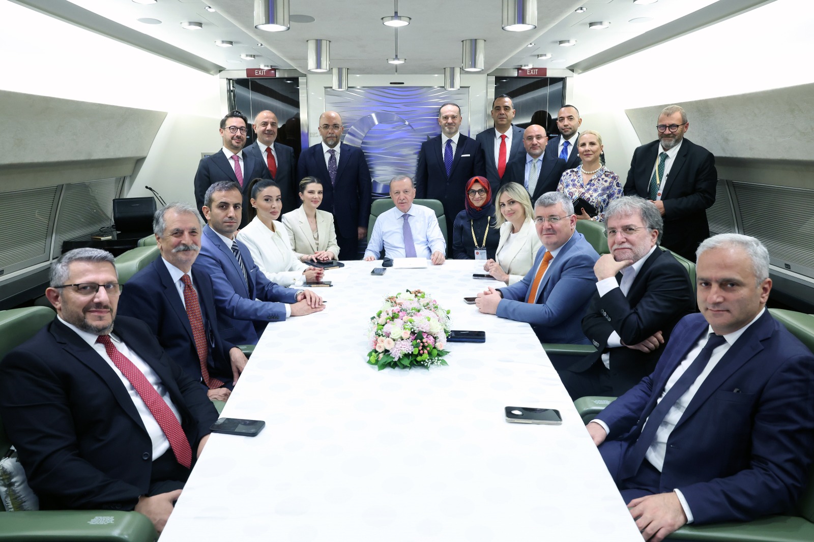 Cumhurbaşkanı Erdoğan'dan KKTC dönüşü önemli açıklamalar!