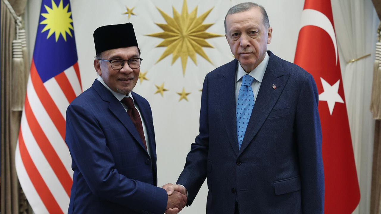 Cumhurbaşkanı Erdoğan, Enver İbrahim ile görüştü!