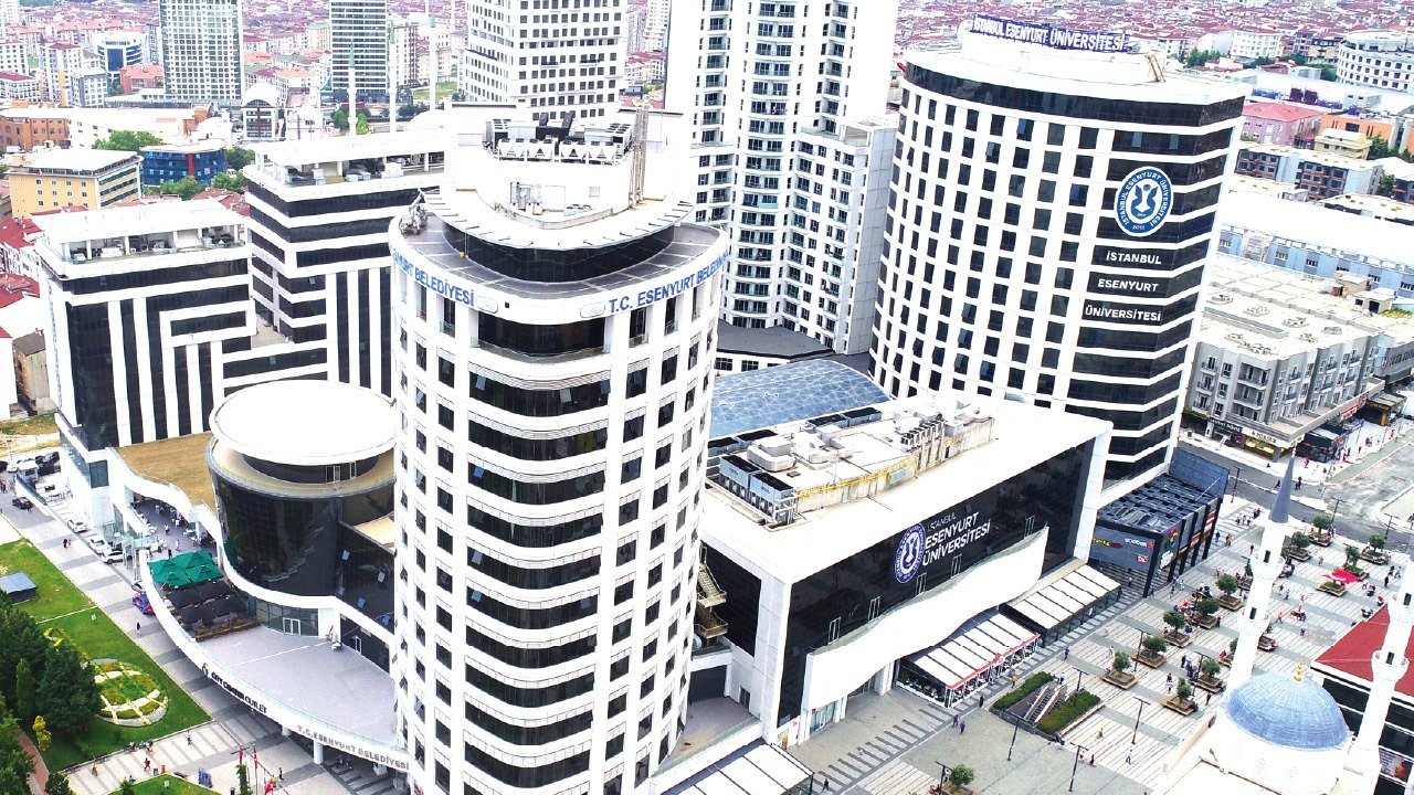 Esenyurt'un parlayan yıldızı İstanbul Esenyurt Üniversitesi